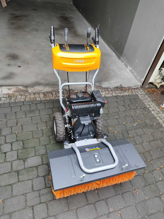 zamiatarka spalinowa stiga SWS 800G