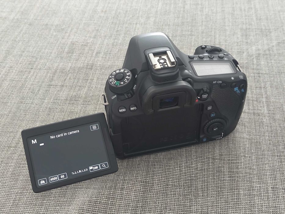 Canon 80D – kit completo