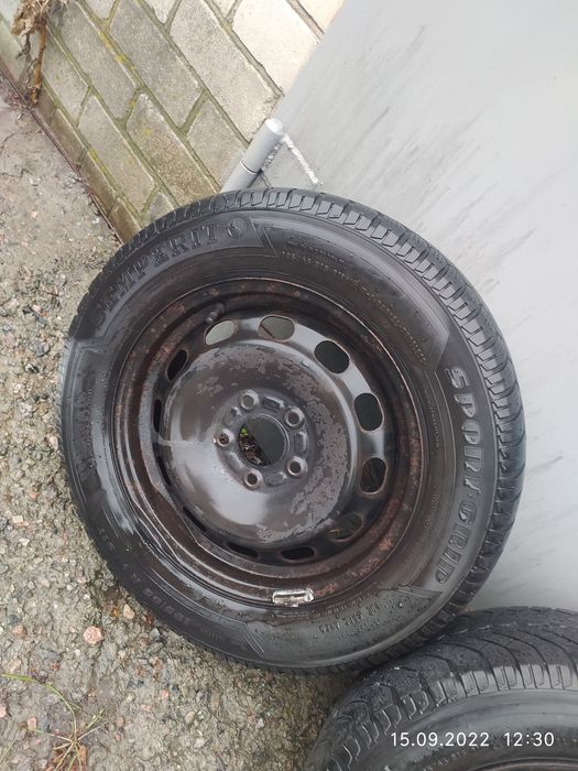 Комплект зимней резины б/у на дисках