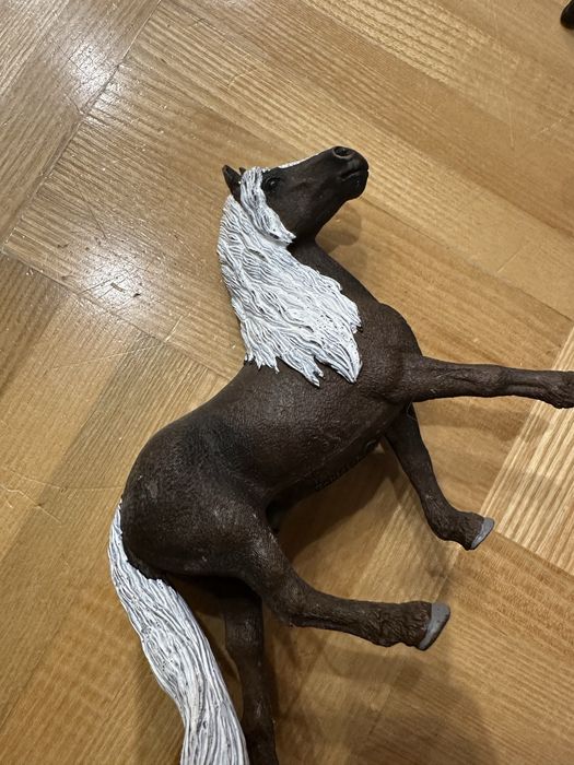 Konie koniki Schleich 15 sztuk plus 17 innych gratis