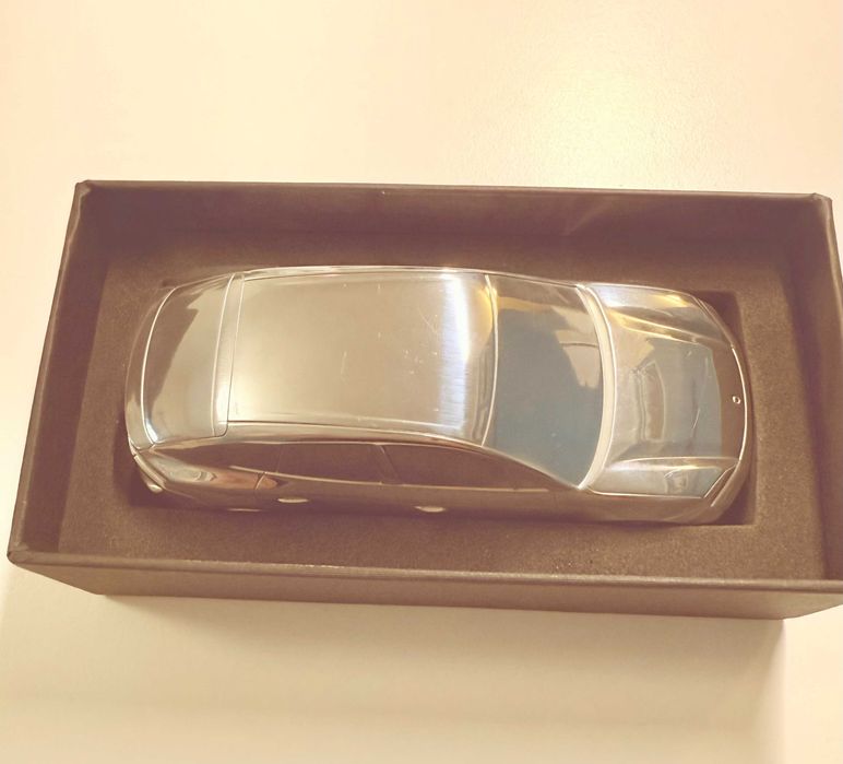 Pisa-papéis da Porsche