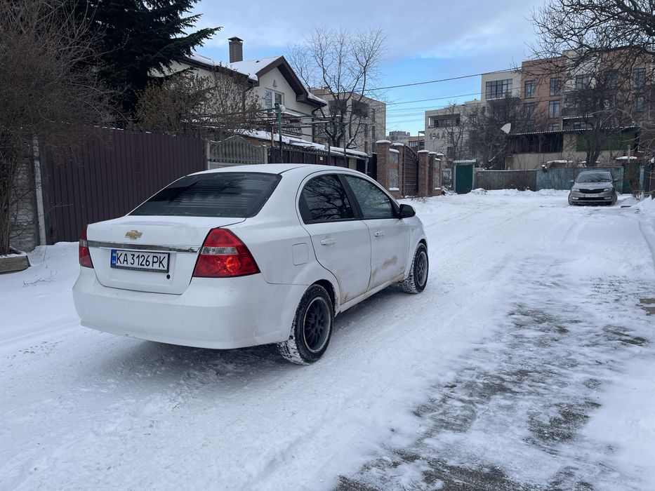 Продам автомобіль полностью робочим состояние