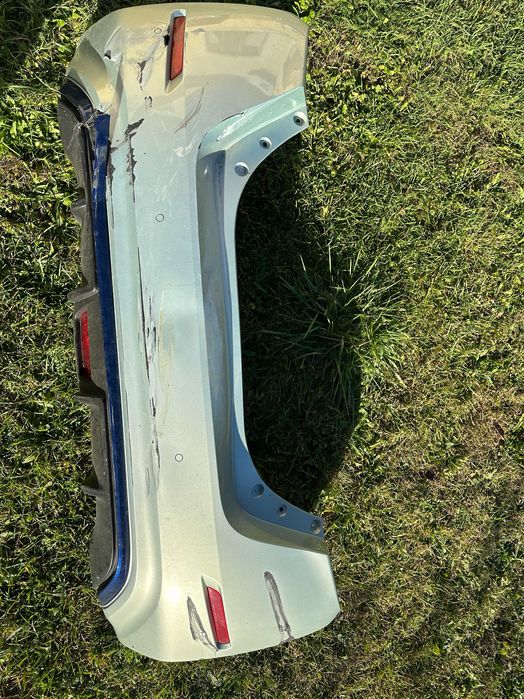 бампер задній Nissan Leaf 2