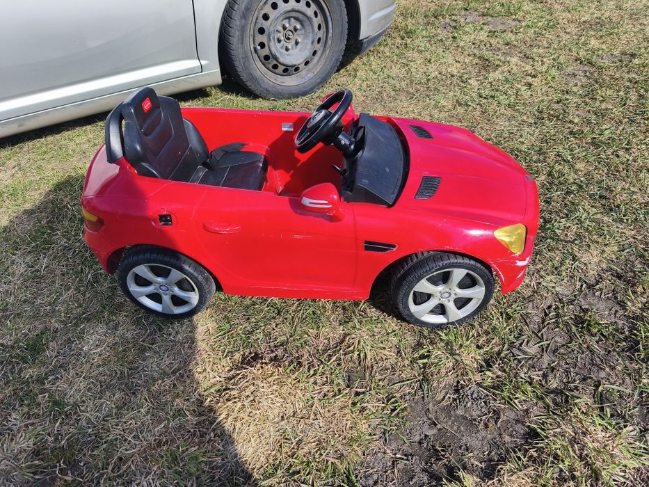 Samochód elektryczny Mercedes-Benz,
