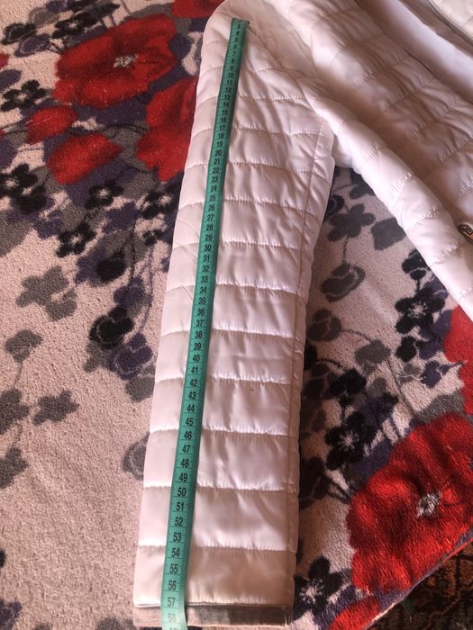 Легкая курточка демисезонная