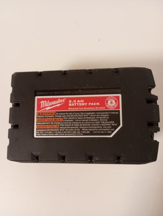 Акумулятор батарея Milwaukee 8Ач Китай