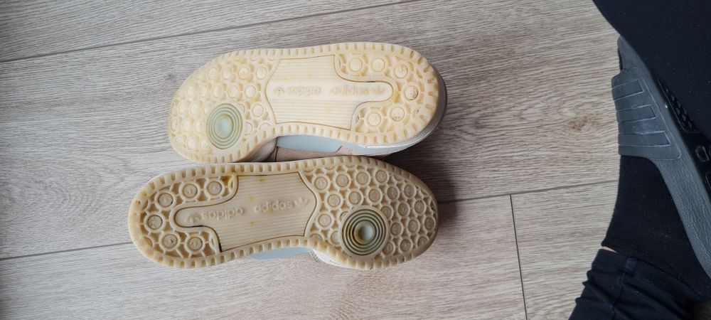 Buty damskie Adidas Forum LOW CL W 37 1/3