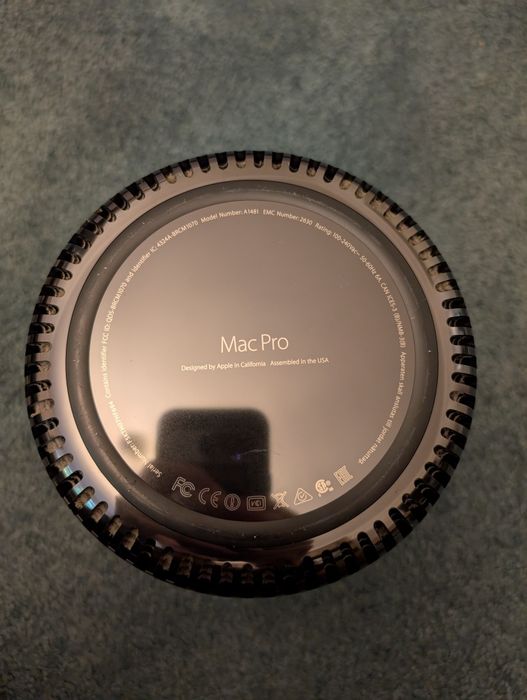 Mac Pro 2013 1ТБ 64ГБ ОЗУ