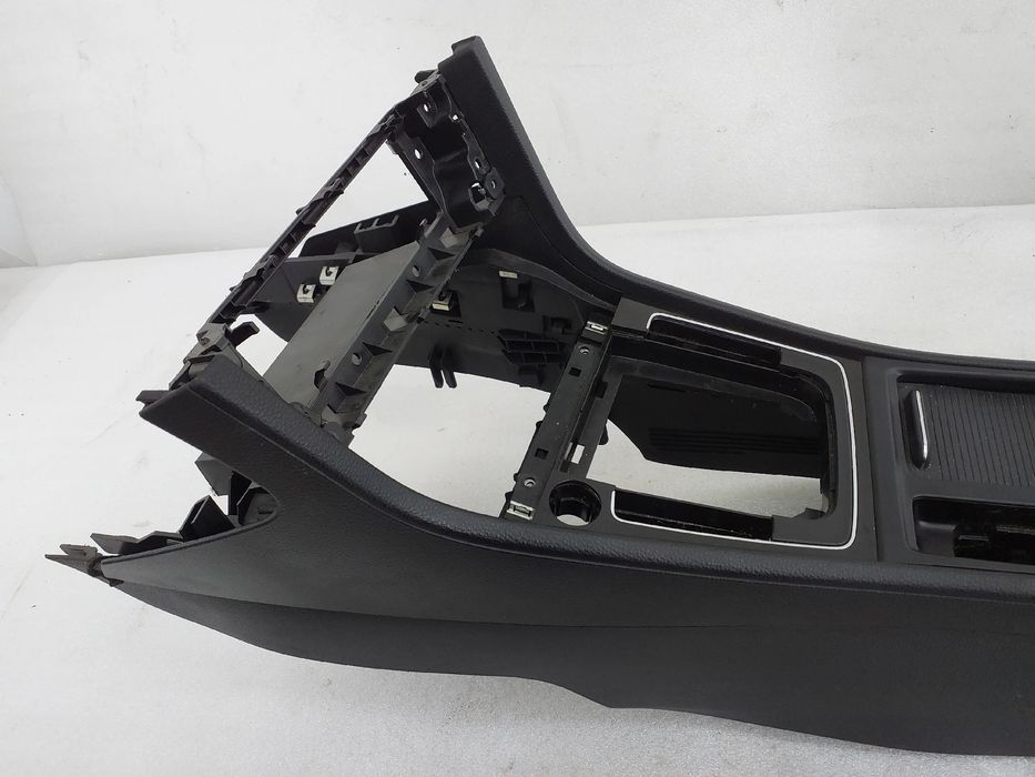 Consola central VOLKSWAGEN Golf VII (5G1, BQ1, BE1, BE2)