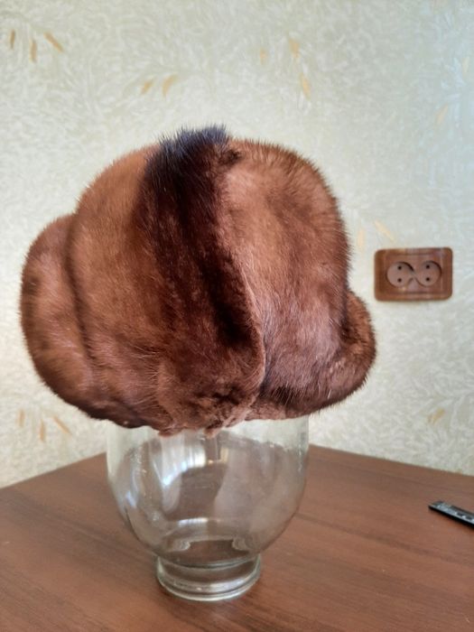 Норковая шапка женская б/у