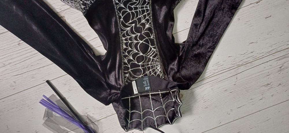 Strój królowej pająków r 128