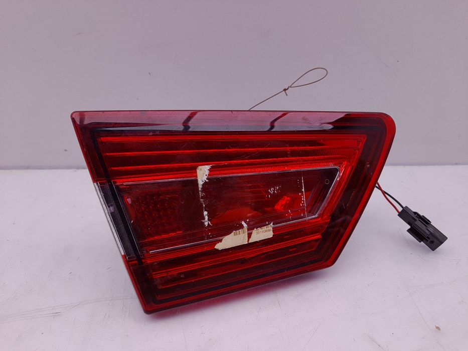 Farolim da mala esquerdo RENAULT Clio IV (BH_)