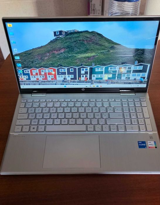 HP Pavilion x360 15 – Intel Core i5