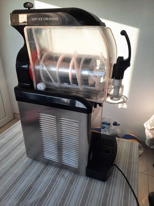 Maquina de granizados e gelado soft SPM GT1 Push