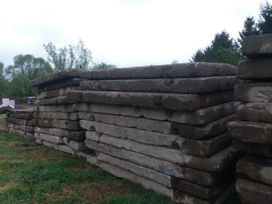 Sprzedam plyty drogowe-betonowe
