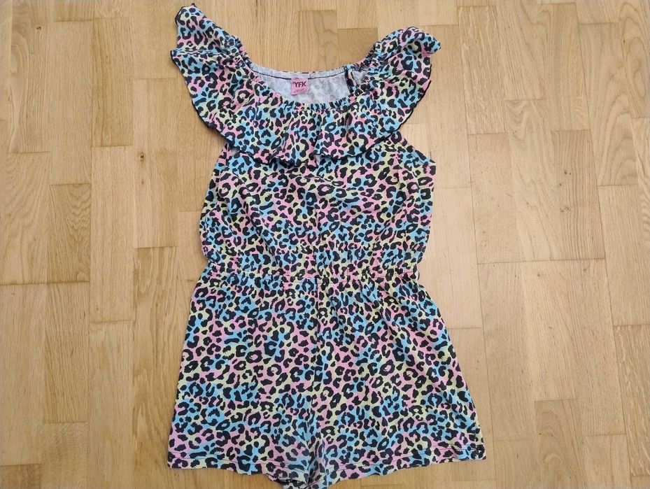 Kombinezon letni dziewczęcy Y.F.K. 134/140 kolorowa panterka falbanka