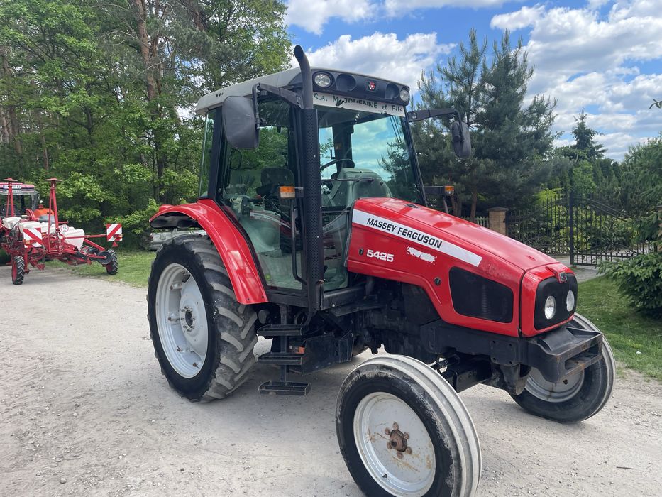 Massey ferguson 5425 deutz class renault
