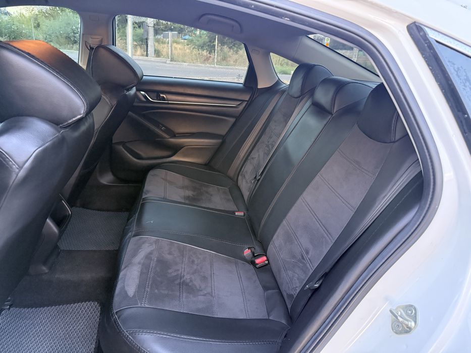 Honda Accord 2019 VIN 1HGCV1F18KA134838 фото оголошення 15 з 24