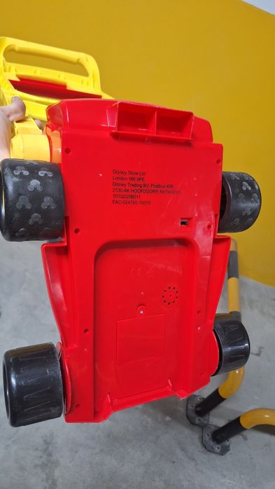 Cortador de grama Mickey