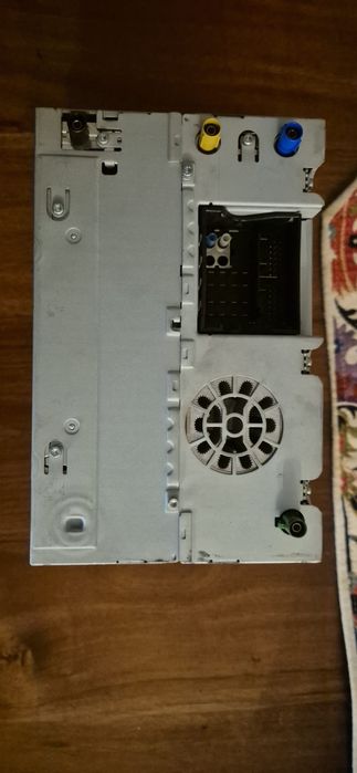 Auto radio para Mercefdes ML- como novo