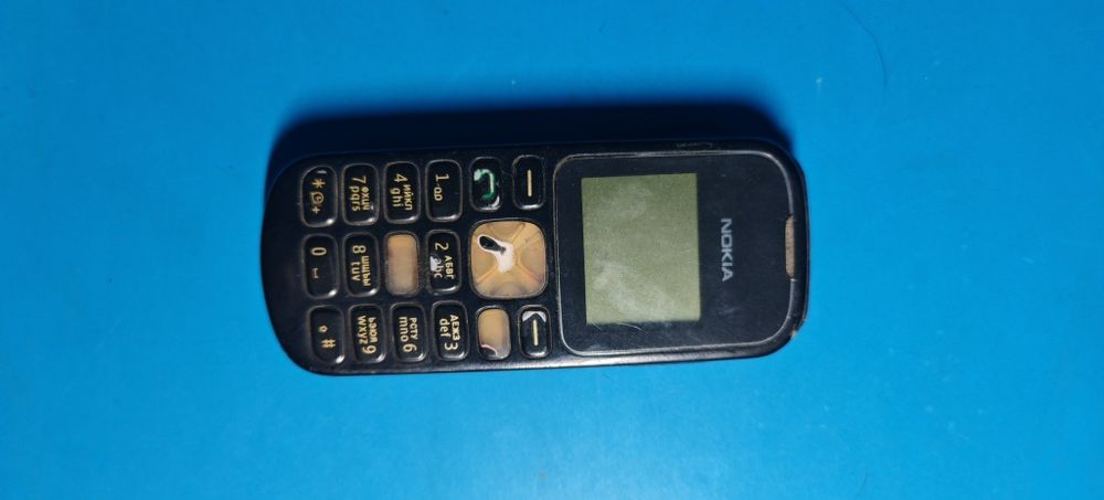 Кнопочный телефон