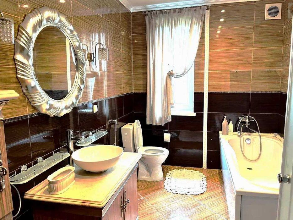 Продаж Будинок 330м2 12 сот Романків поруч Сонячна Долина Ходосівка