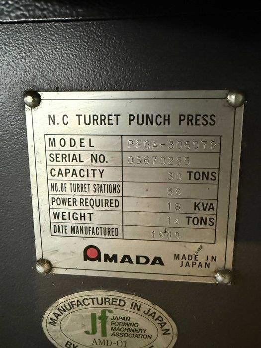 AMADA PEGA-306072 – wykrawarka rewolwerowa CNC