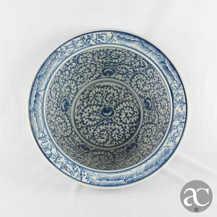 Bacia em porcelana da China, período República