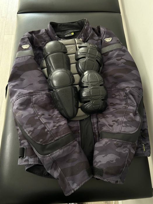 Мотокуртка мілітарі