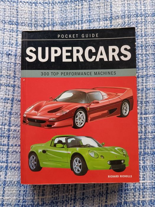 Lote de livros de carros