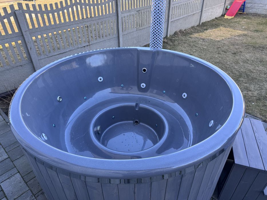 Balia ogrodowa z hydromasażem – NOWA, bogate wyposażenie