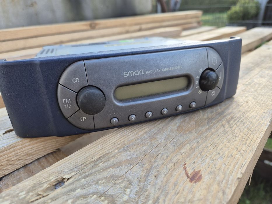 Smart Fortwo 450 radio fabryczne Grundig sprawne z kodem 0001199