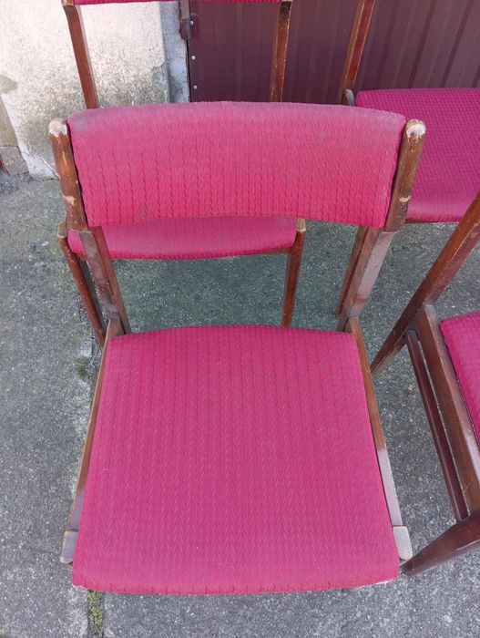 Krzesła z PRL-u cztery sztuki