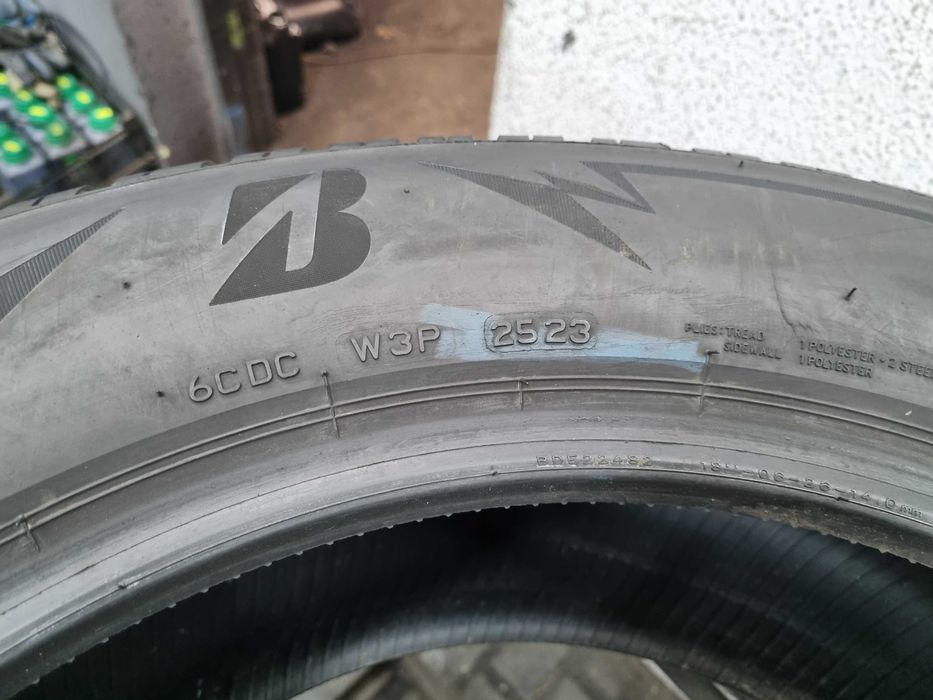 235/60/18 107H Bridgestone Blizzak LM005 Dot.2523R
