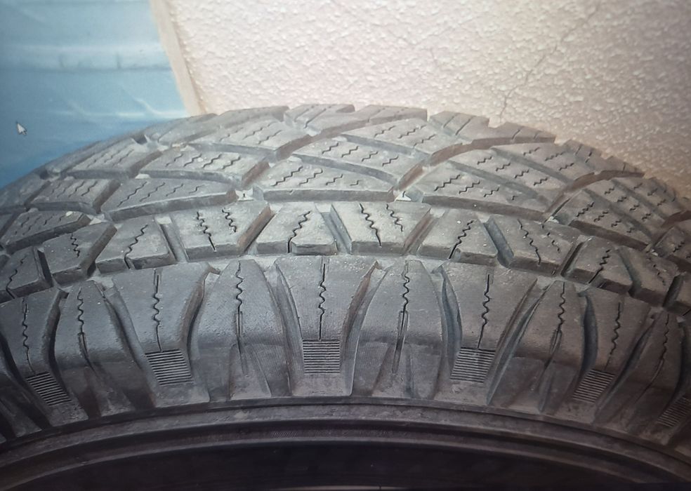 2 Pneus 235/70R16