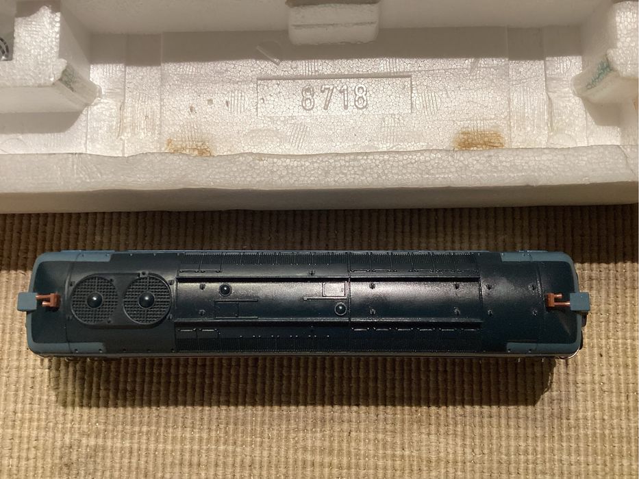 JOUEF 8539 Locomotiva H0 diesel azul BB 67407 SNCF. Excelente.