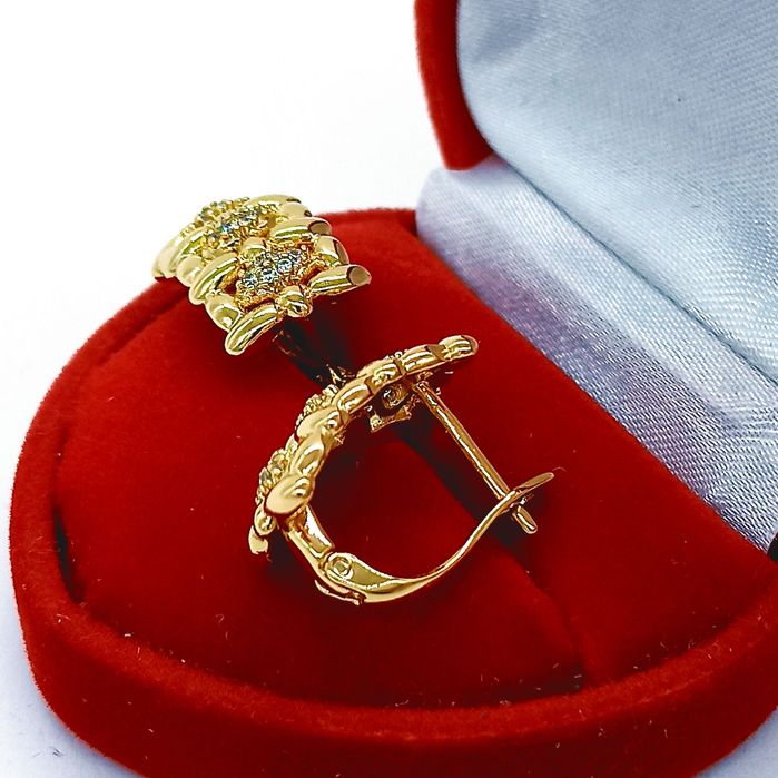 Złote Kolczyki Brylantowa Tradycja Ze Stali --- K1230