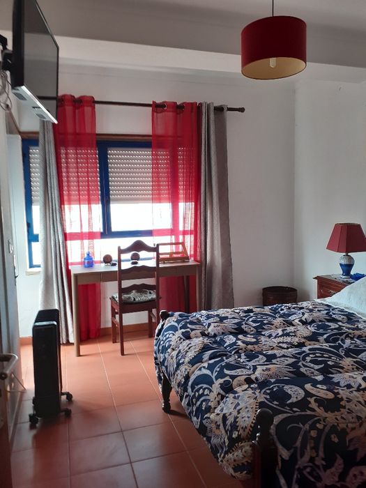 Dois quartos para arrendar