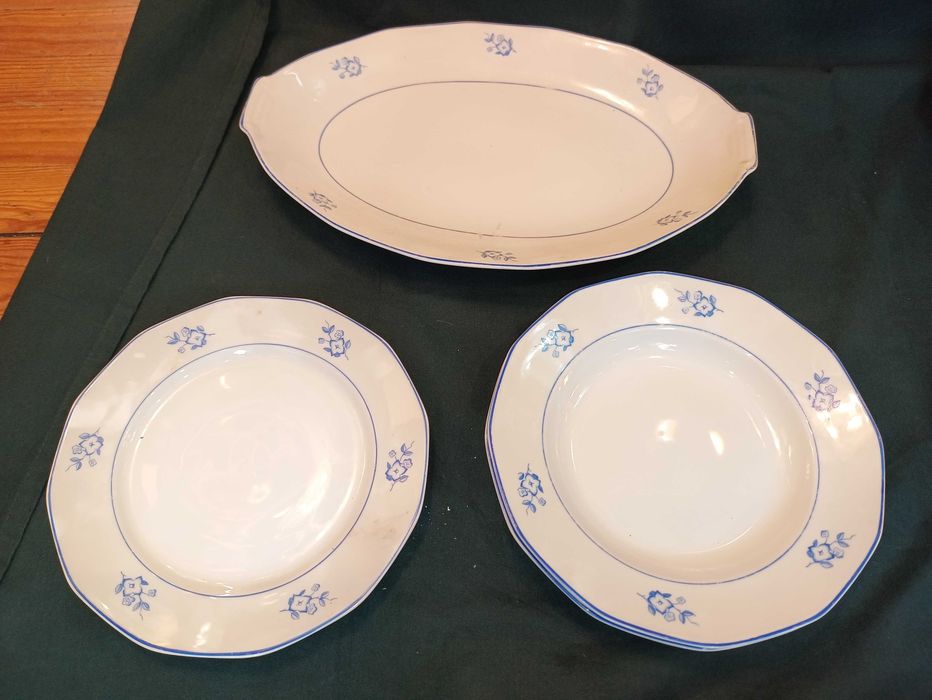 Conjunto Porcelanas Jantar EC Candal e Artibus