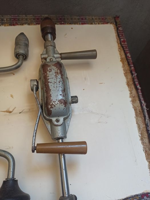 Советские коловорот и ручная дрель