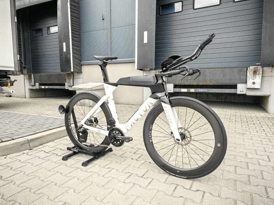 Rower FACTOR SLiCK Shadow White r.54