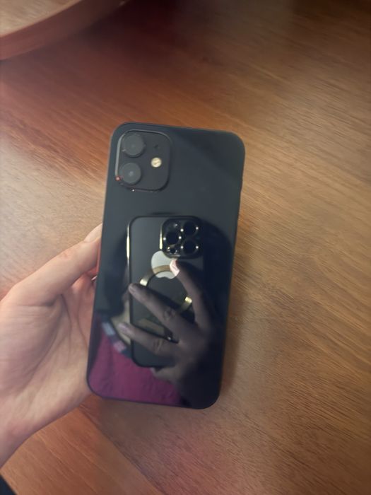 Продам Iphone 12 64 gb