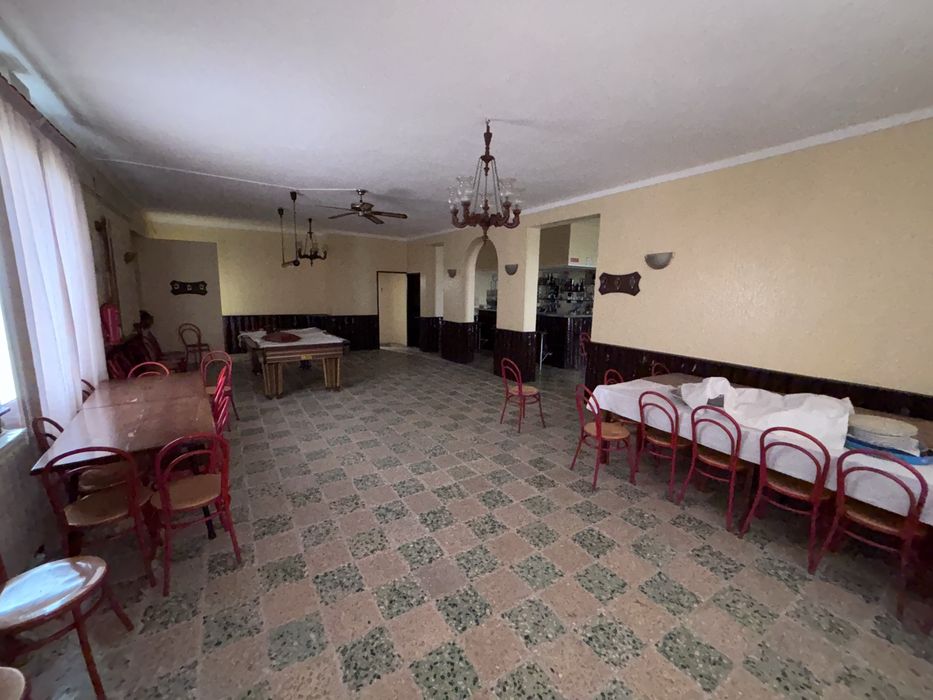 Casa com Restaurante + Vinha à Venda em Bragança – 2 andares, Garagem