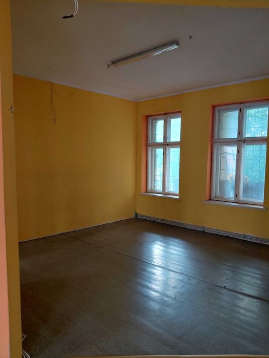 Lokal usługowo-handlowy 140m2 , wynajem, ul.Krakowska 94 Andrychów