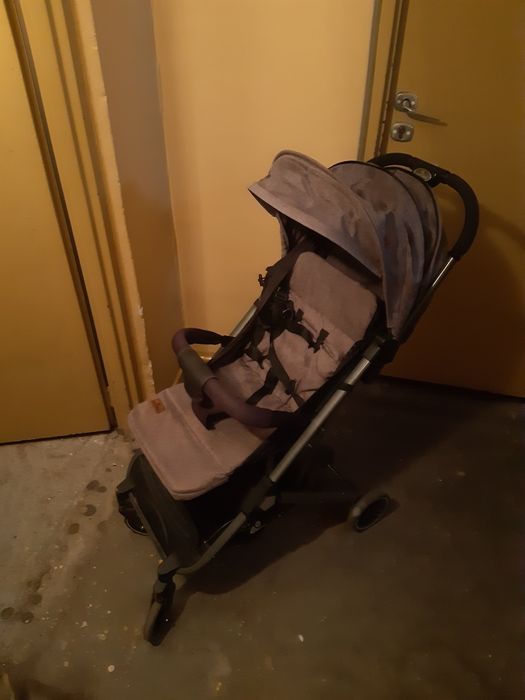 Wózek spacerowy składany Lorelli Fiona