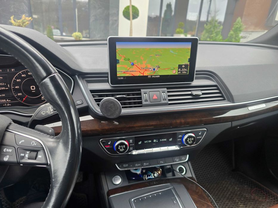 продам автомобіль Audi Q5 2018