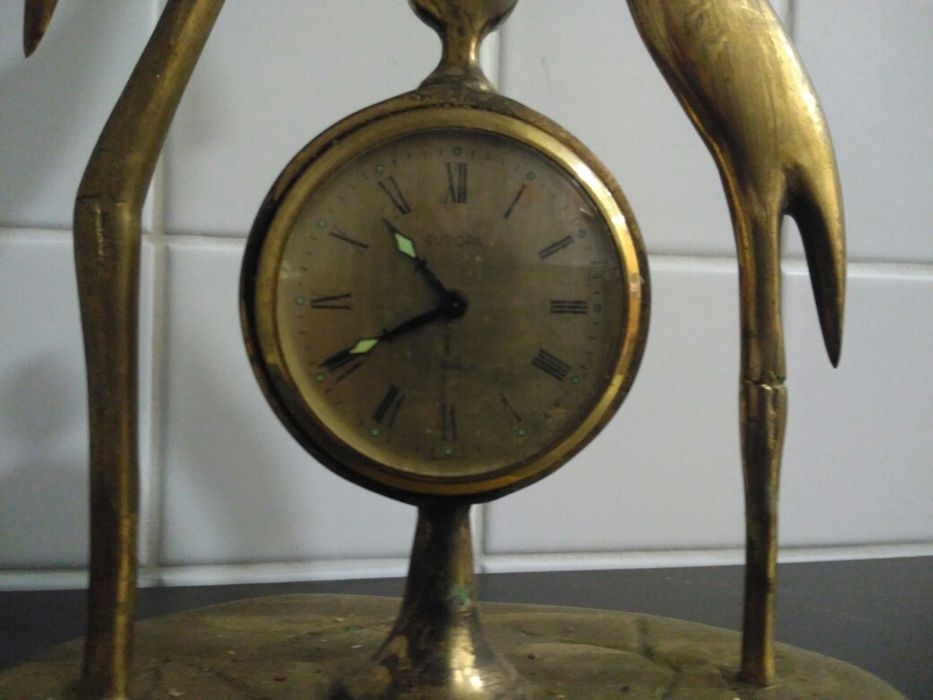 Relógio Antigo. Peça distinta.