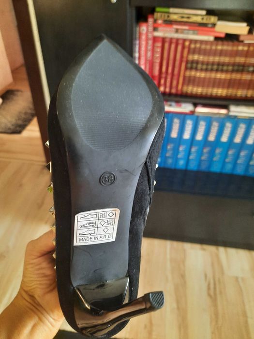Botki damskie  rockowe  nity szpilki  38 czarna skóra  ekologiczna