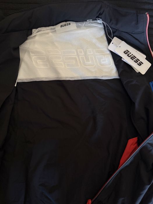 Casaco Guess novo com etiqueta