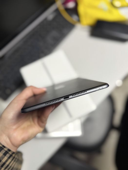 Продаем Ipad 5 mini 64gb Space grey Износ батареи 97%